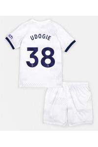 Tottenham Hotspur Destiny Udogie #13 Jalkapallovaatteet Lasten Kotipeliasu 2023-24 Lyhythihainen (+ Lyhyet housut)